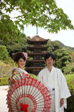 フォトウェディング｜結婚写真に「婚礼衣装付き」プランがお薦め!