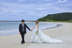 白い砂と青い海のロケーション
