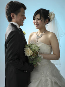 山口のフォトウェディング｜スタジオ内で撮影するM-Wedding