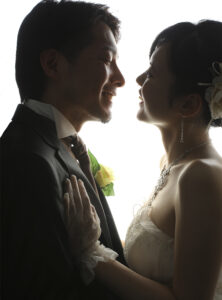 山口のフォトウェディング｜スタジオ内で撮影するM-Wedding