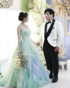 山口のフォトウェディング｜スタジオ内で撮影するM-Wedding