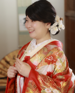 山口のフォトウェディング｜スタジオ内で撮影するM-Wedding