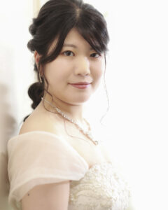 山口のフォトウェディング｜スタジオ内で撮影するM-Wedding